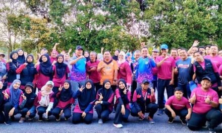 PROGRAM ANAK ANGKAT UNIVERSITI MELAKA DI FELDA HUTAN PERCHA